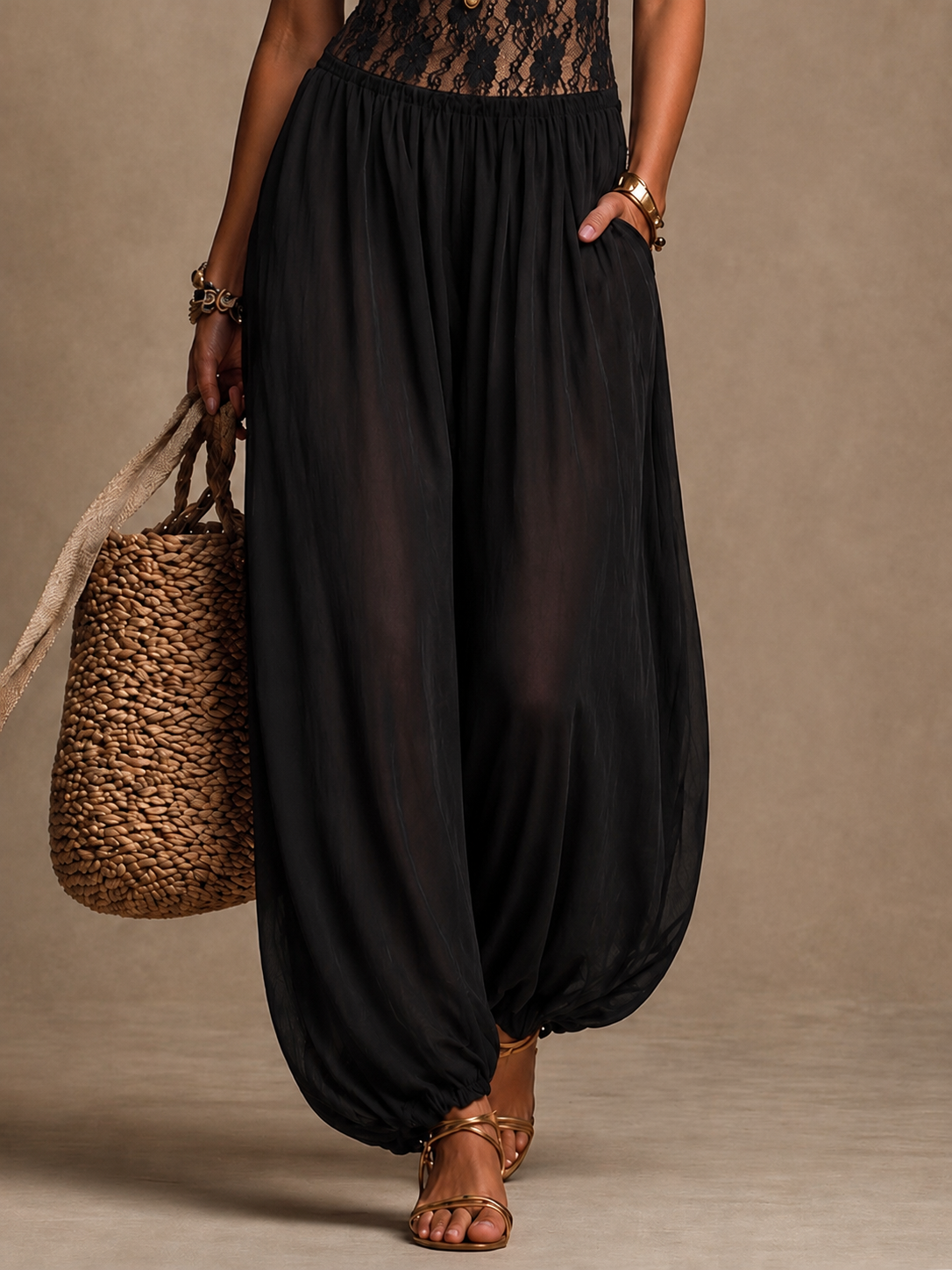 Laia | Jumpsuit in Pizzo con Pantalone Fluido