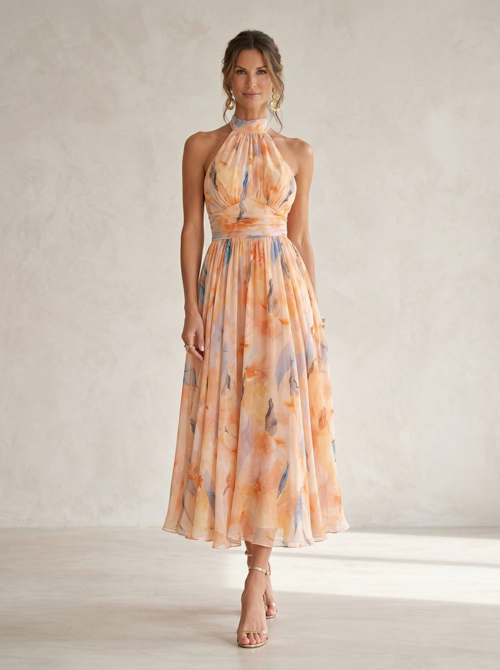 Abito con Collo Halter e Stampa Acquerello