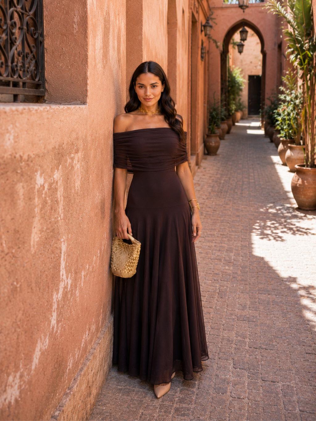 Abito Noto in Marrone