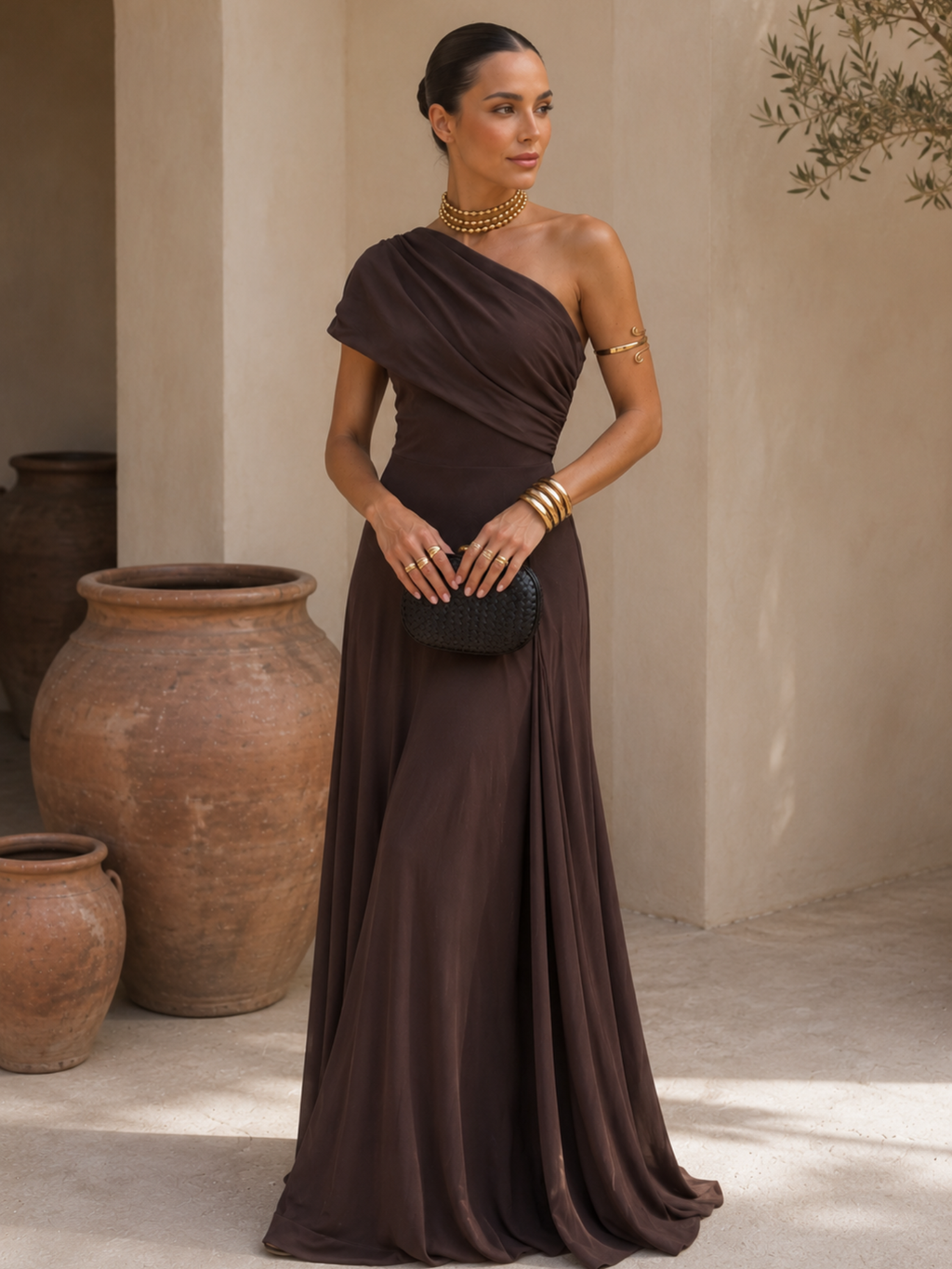 Abito Noto in Marrone