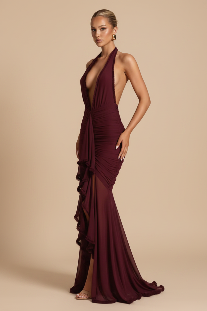 Vera – Abito lungo con scollo profondo e spacco fluido bordeaux