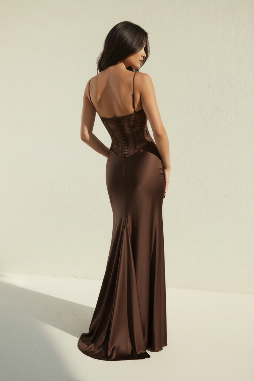 Velour – Abito Lungo in Pizzo Effetto Silhouette